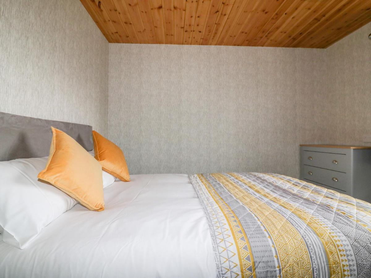 Lodge Two Труро Екстер'єр фото